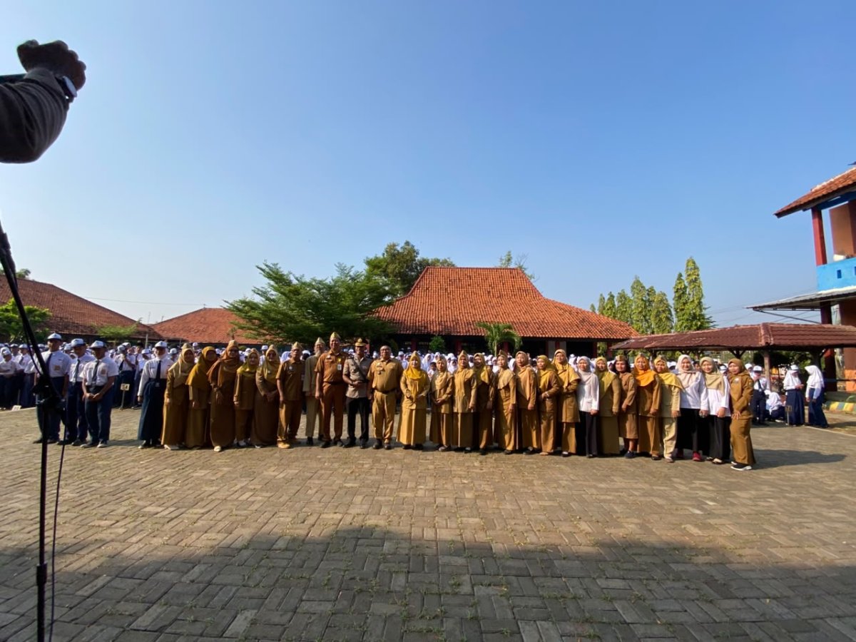 SMP Negeri 11 Pekalongan Gelar Apel Pagi Sadar Kamtibmas