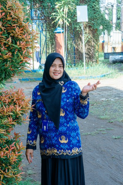 Dwi Rinawati, S.Pd.