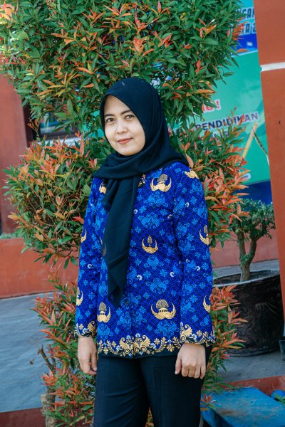 Rintani Puji Lestari, S.Pd.